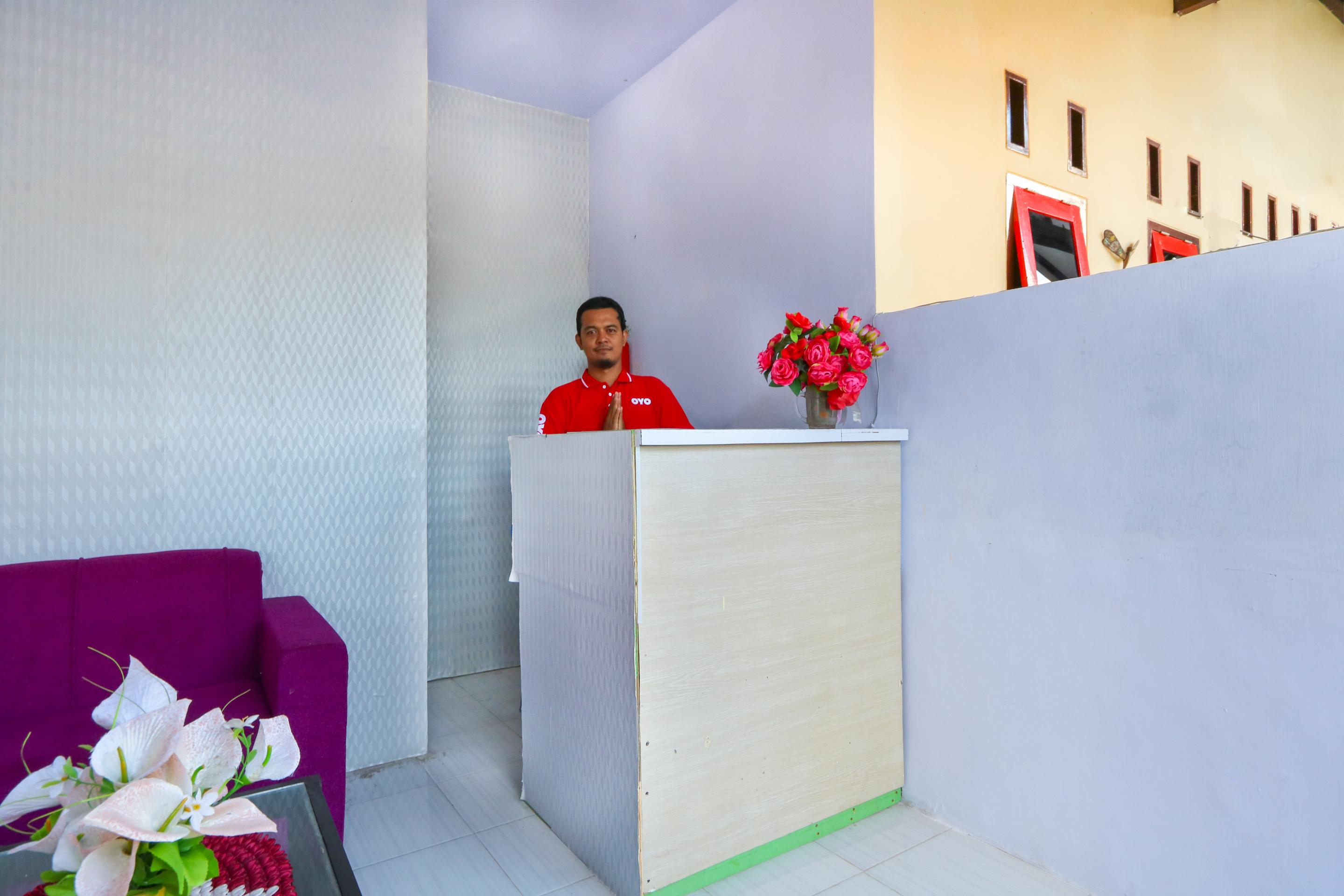 Reddoorz At El Shaday Homestay Banyuwangi بانيووانجى المظهر الخارجي الصورة