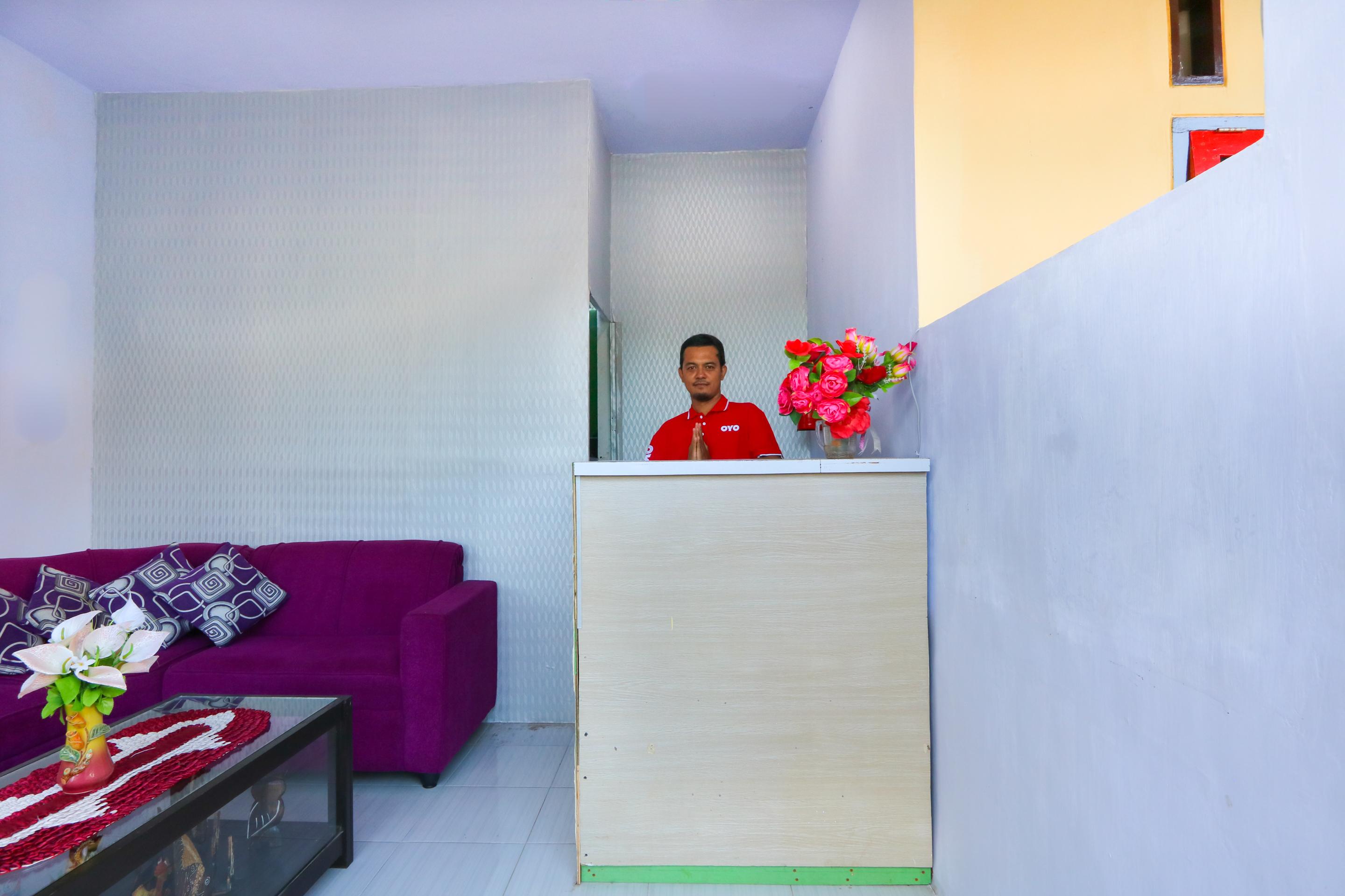 Reddoorz At El Shaday Homestay Banyuwangi بانيووانجى المظهر الخارجي الصورة