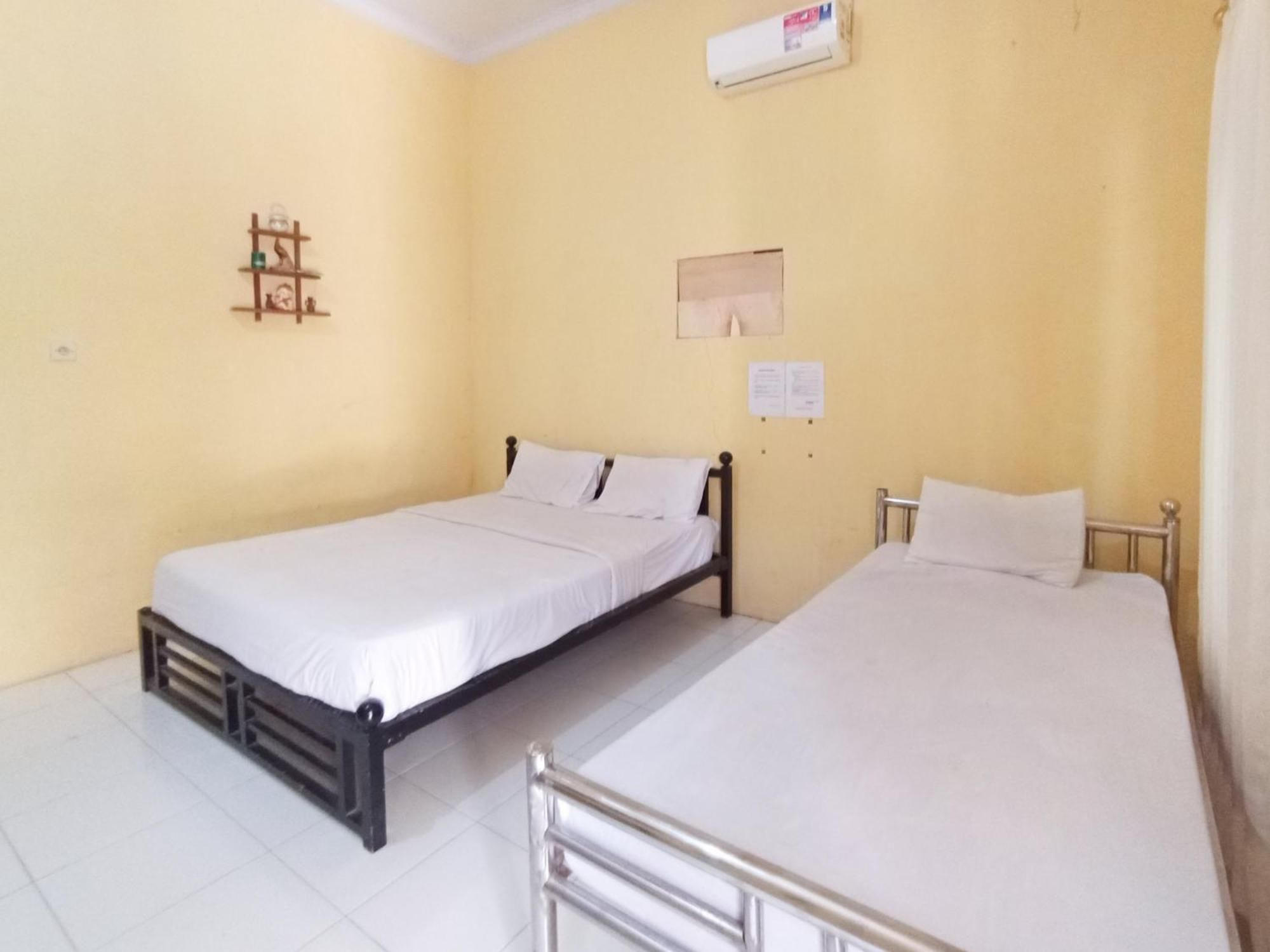 Reddoorz At El Shaday Homestay Banyuwangi بانيووانجى المظهر الخارجي الصورة