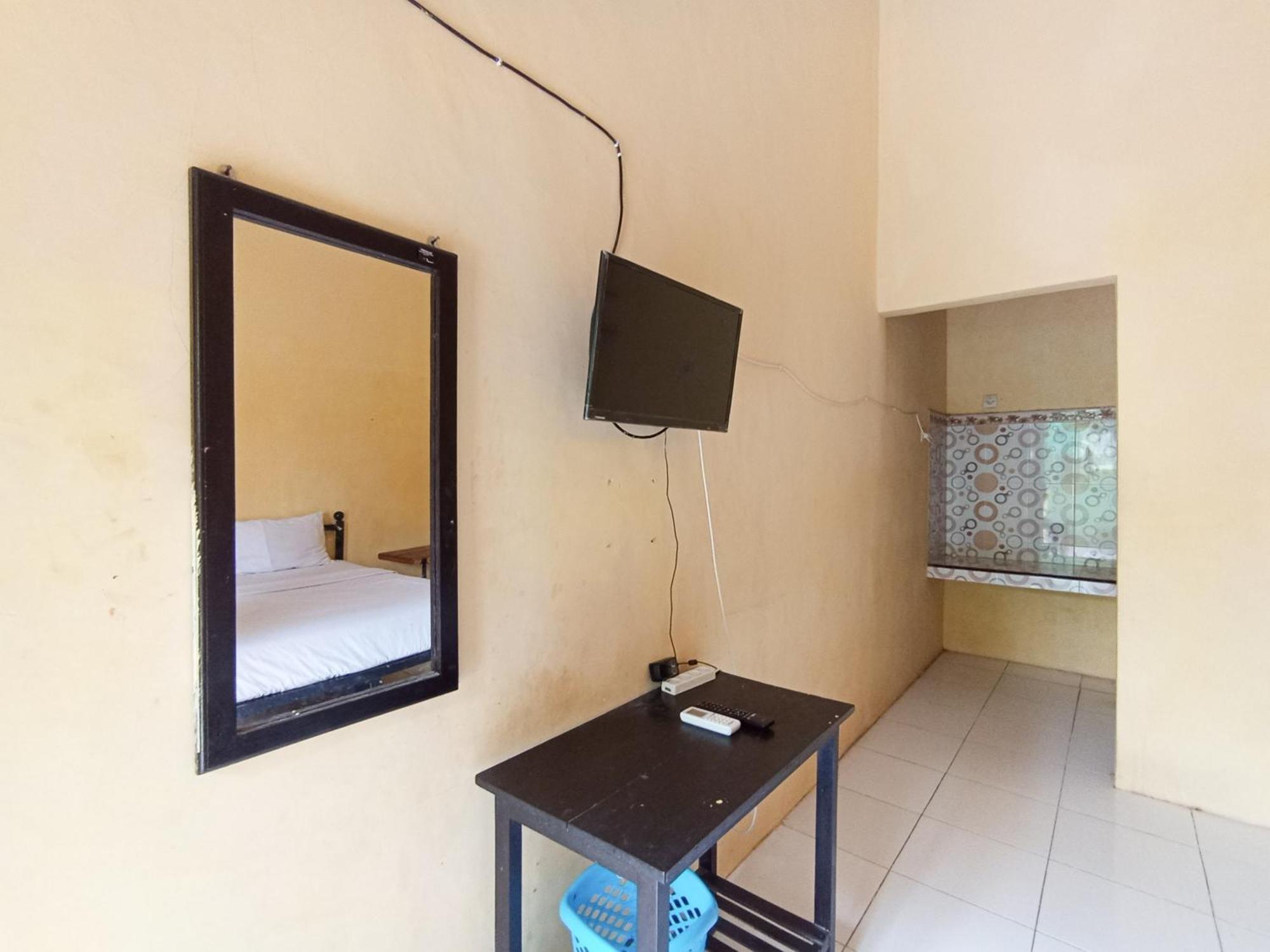 Reddoorz At El Shaday Homestay Banyuwangi بانيووانجى المظهر الخارجي الصورة
