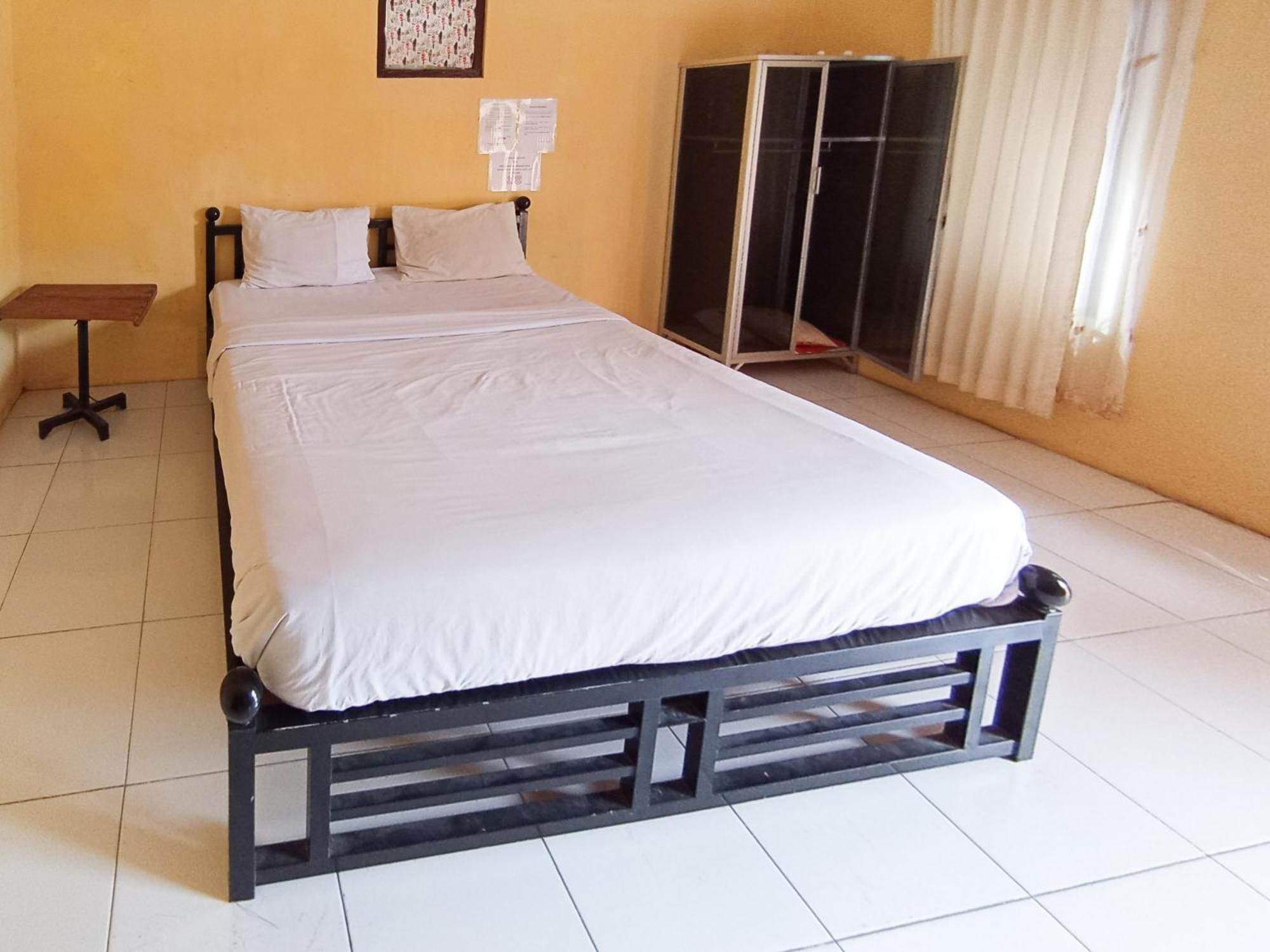 Reddoorz At El Shaday Homestay Banyuwangi بانيووانجى المظهر الخارجي الصورة