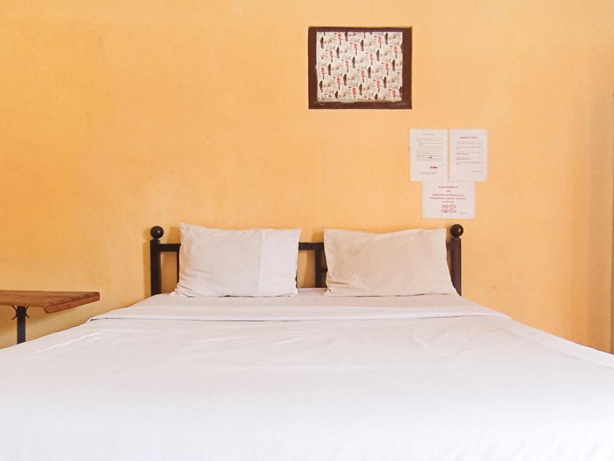 Reddoorz At El Shaday Homestay Banyuwangi بانيووانجى المظهر الخارجي الصورة