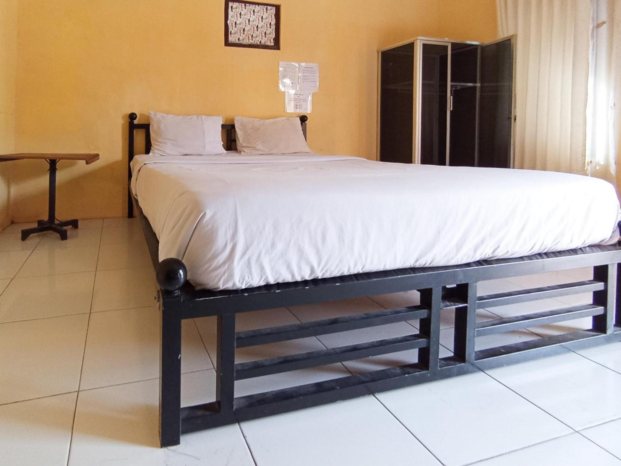 Reddoorz At El Shaday Homestay Banyuwangi بانيووانجى المظهر الخارجي الصورة